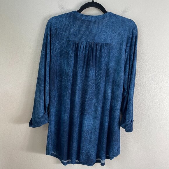 Cocomo Woman Plus 1X Blue Pleated Tunic Top Stretch Button Front Roll Tab Sleeve - Picture 9 of 9
